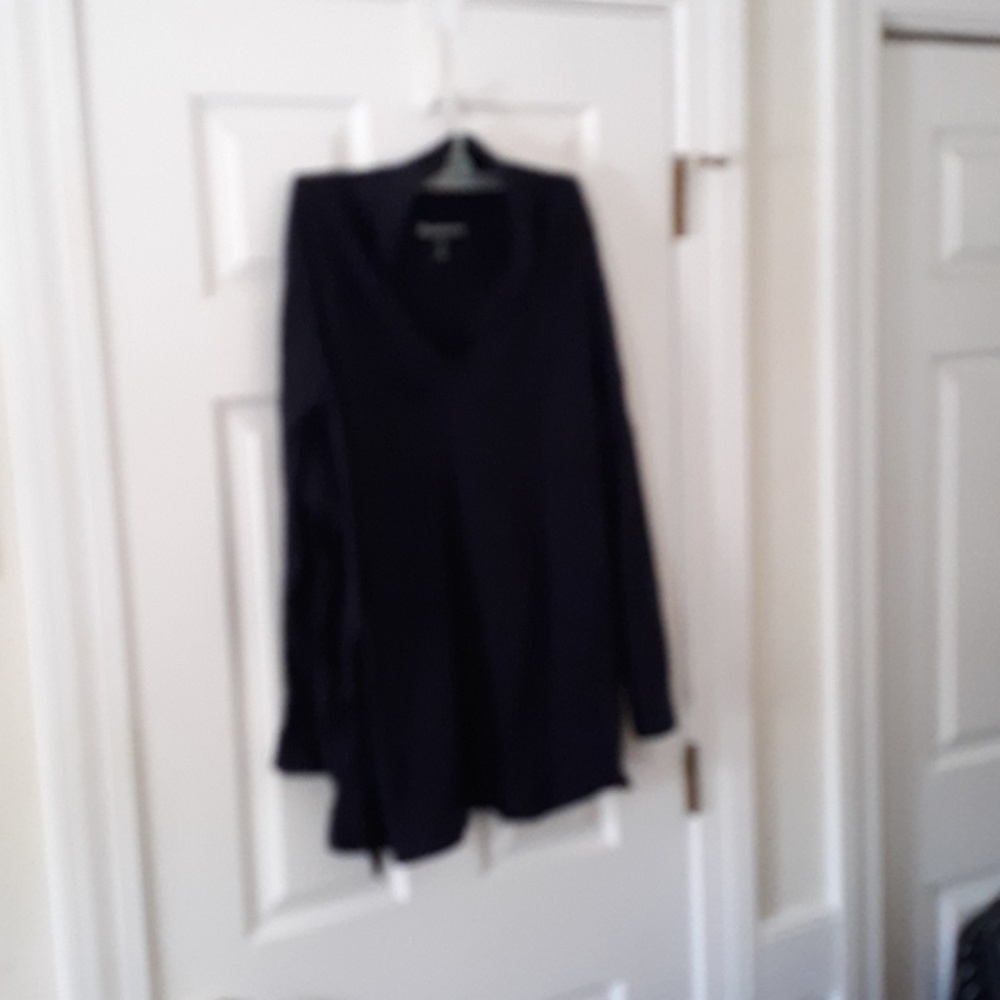 THREE Shirts - Picture 3 of 4